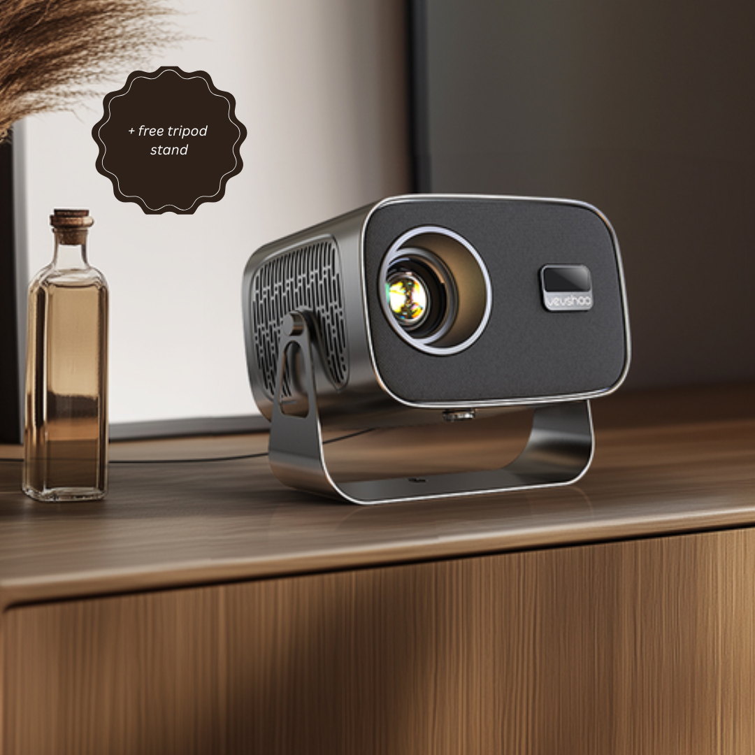 Luna™ 1080p Smart Projector + free tripod